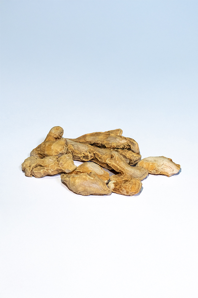 Dried ginger slices